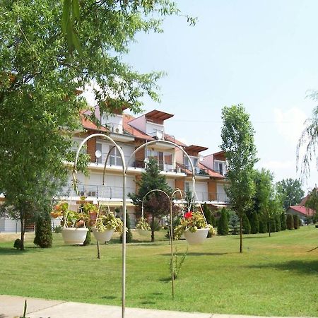 Cserke Napfeny Apartman Cserkeszőlő Dış mekan fotoğraf